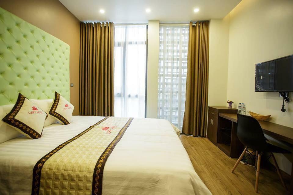 Luffy Hotel Uong Bi Экстерьер фото